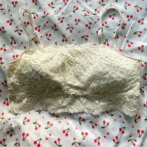 Lace bandeu bralette